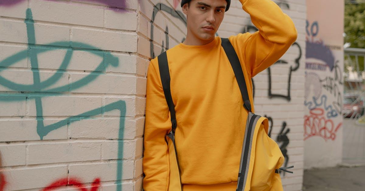 Sztuka koloru w męskiej garderobie: 7 prostych zasad, które dają efekt WOW