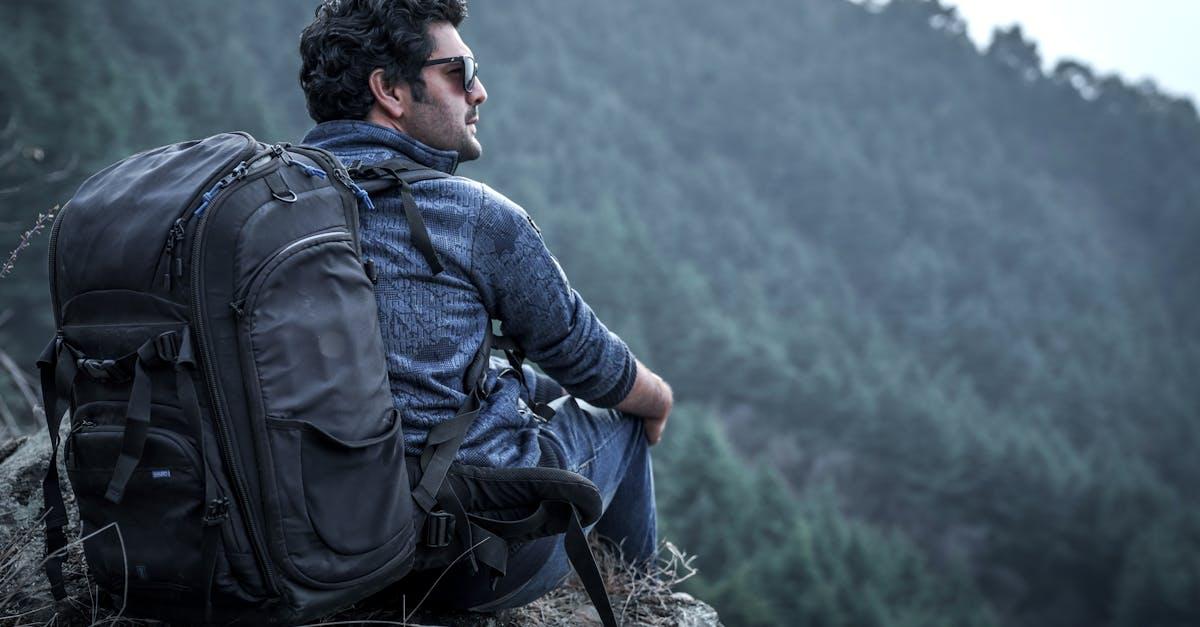 Sam w drogę: sprytne i bezpieczne patenty na męską podróż solo