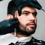 Broda, która robi wrażenie: kiedy warto sięgnąć po olejek i co zyskasz?