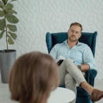 Męska siła bez zbroi: jak świadomie dbać o zdrowie psychiczne